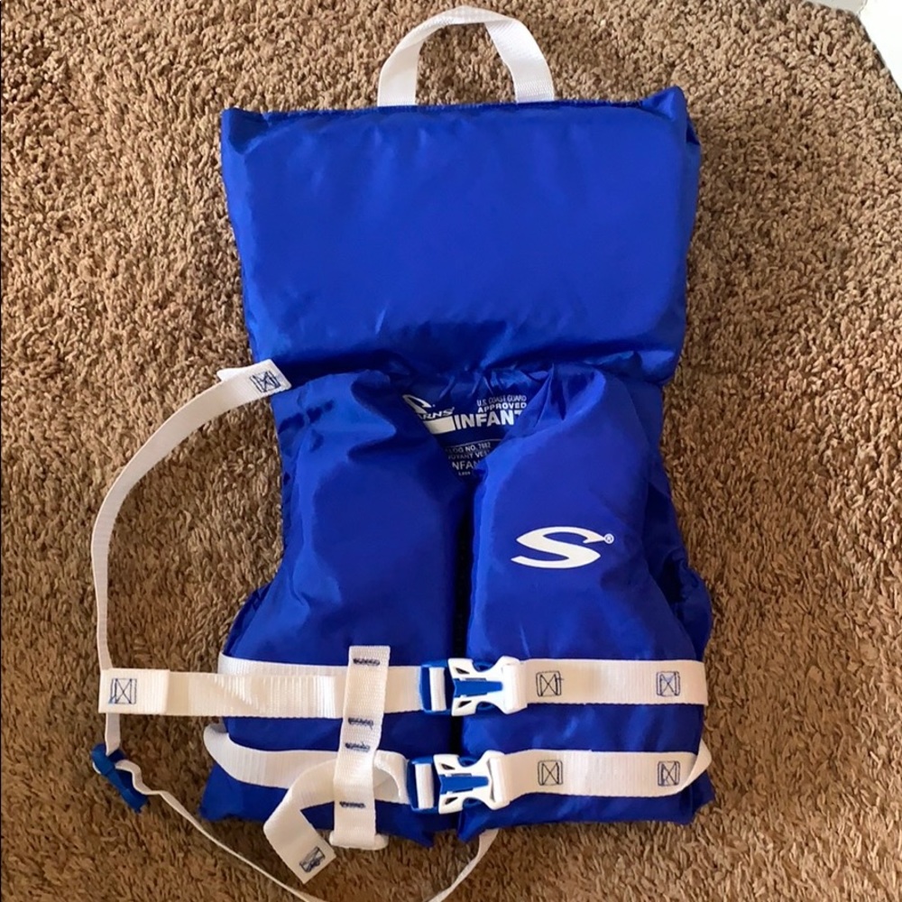 Infant life jacket